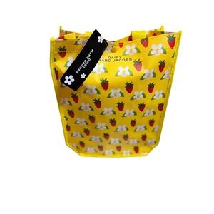 Daisy Marc Jacobs Yellow Strawberry Tote Bag NWT Floral Picnic Shopper
